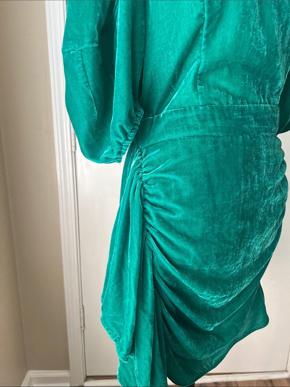 Rhode Pia Ruched Ruffled Velvet Mini Dress In Emerald Size 4 - Picture 5 of 10